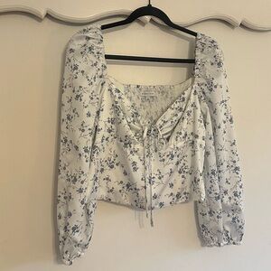 Gianni Bini Top - Blue Floral Puff Sleeve